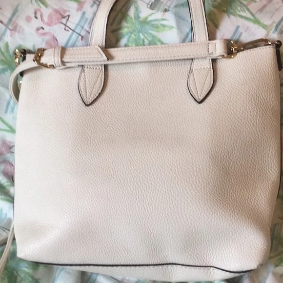 Steve Madden crossbody satchel handbag. Off white faux ivory pebbled leather. - Picture 6 of 10